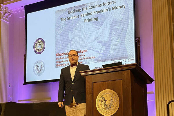 Manukyan presents invited talk in honor of Benjamin Franklin's 318th birthday