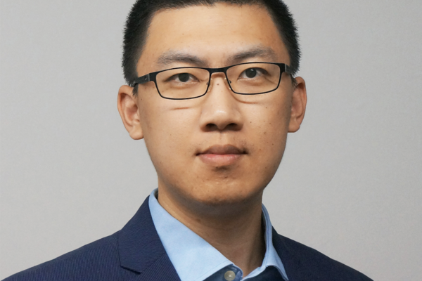 Physics professor Xiaolong Liu furthers quantum physics research with development of new device